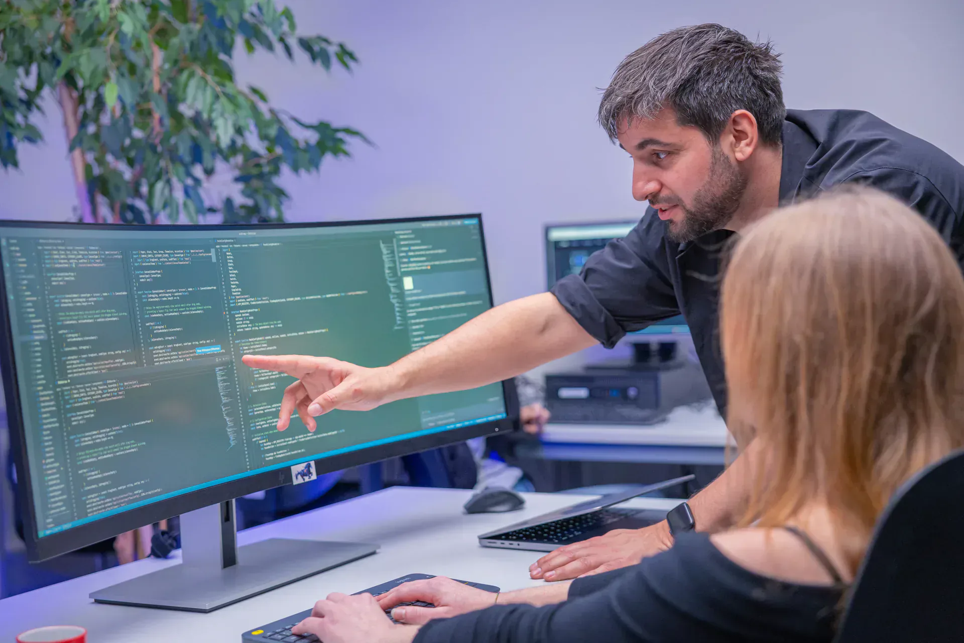 À propos d'AVQN — Emmanuel Bernard, consultant en automatisation IA et n8n à Lausanne, Suisse romande